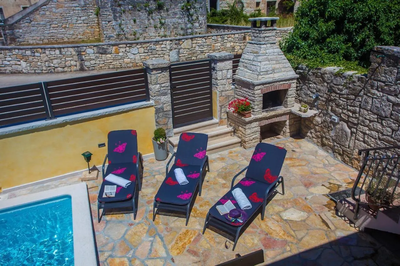 Holiday home Villa Kris With Pool In Mrgani Croatia